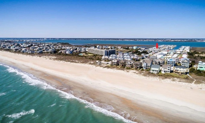 Atlantic Beach House | Stunning 3-Story Cottage Ocean & Sound Views with Beach Access