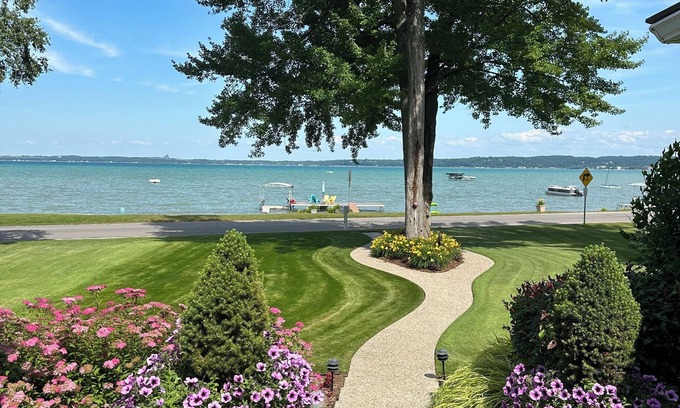 Traverse City House | Stunning 4-Bed, 3-Bath with 100 Ft of Private Beach – Your Dream Retreat Awaits