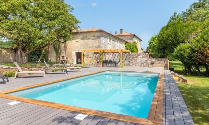 Louzac-Saint-Andre House | Stunning 4-bed house w/ private garden and swimming pool near Cognac, France