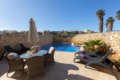 Munxar Villa | Stunning 4 bedrooms House with views in Gozo