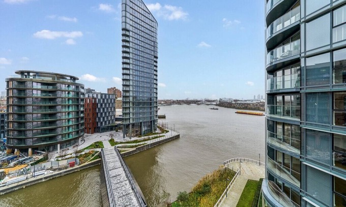 Sands End Apartment | Stunning 4bed 4bath Chelsea