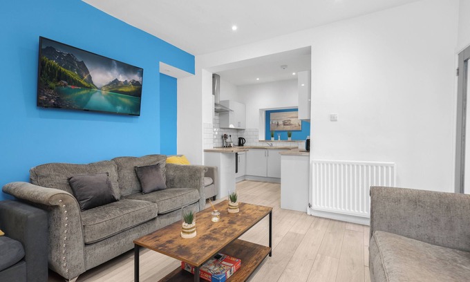 Woodhorn House | Stunning 5 Bed property in Newbiggin -by-the-sea