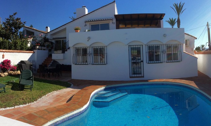 Bahia Dorada Villa | Stunning Andalusian beachside location with private pool and garden