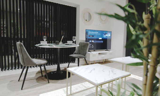 Leeds City Center Apartment | Stunning baby-friendly 1 Bedroom | In the heart of Leeds| Sleeps 2 +Netflix