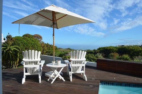 Grotto Bay House | Stunning Beach House in Grotto Bay