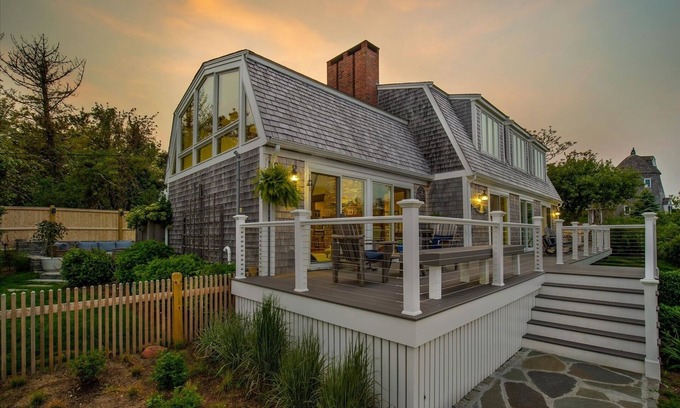 Chatham House | Stunning Beach Retreat - Walk to Beach - Chatham Bars Inn - Town + Game Room
