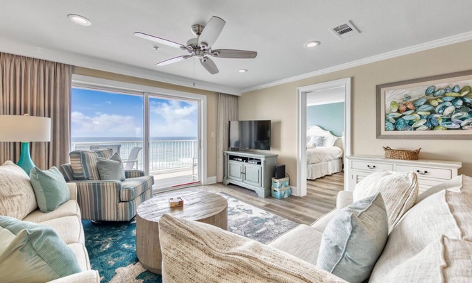 Crystal Beach Condo | Stunning Beachfront Condo w/Free Beach Service~ Crystal Dunes 405