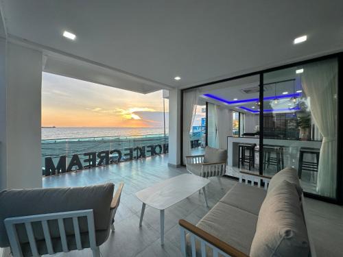 Na Chom Thian Apartment | STUNNING BEACHFRONT VIEW LUXURIOUS Apartment 20