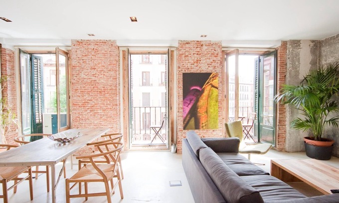 Palacio Apartment | Stunning City Views Apt Plaza San Miguel Luxury