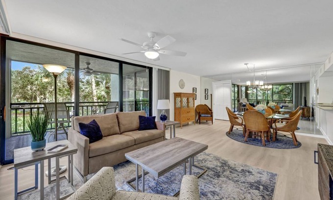 Bonita Bay Condo | Stunning Condo, Private Beach Access, 2 Bed 2 Full Bath - Bonita Bay & Kayaking