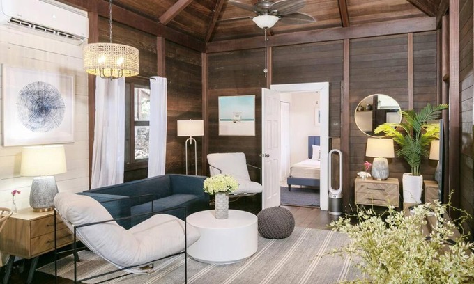 Estate Enighed House | Stunning Cottage with Ocean Views Near Beaches