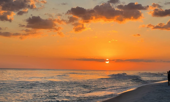 Navarre Beach House | Stunning Cozy Navarre Beach Town House Newly Renovated in a Great Location