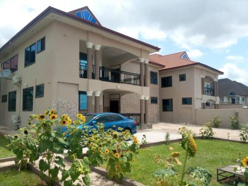 Kumasi Apartment | Stunning Cozy Oasis