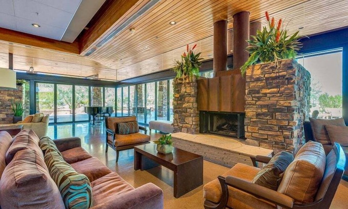Desert Ridge Condo | Stunning Desert Ridge