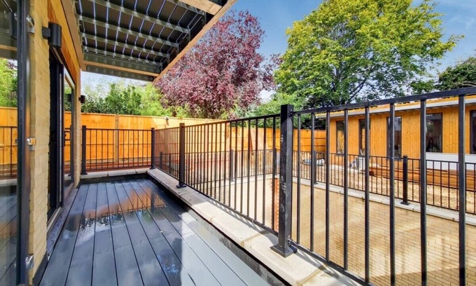Ealing Common Apartment | Stunning Ealing Common Apartment