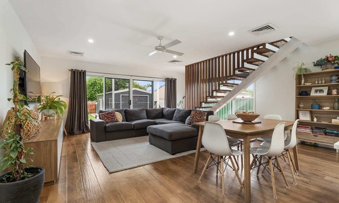Orange House | Stunning Family Home on Prince - Close to CBD!