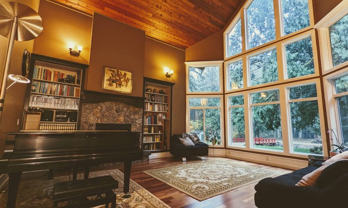 Langley House | Stunning forest estate - perfect getaway or gorgeous venue minutes from the city