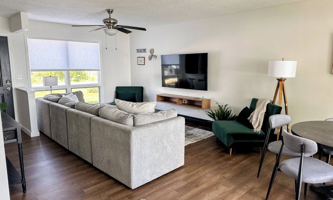 Jackson Apartment | Stunning Grass Lake Duplex - Sleeps 8
