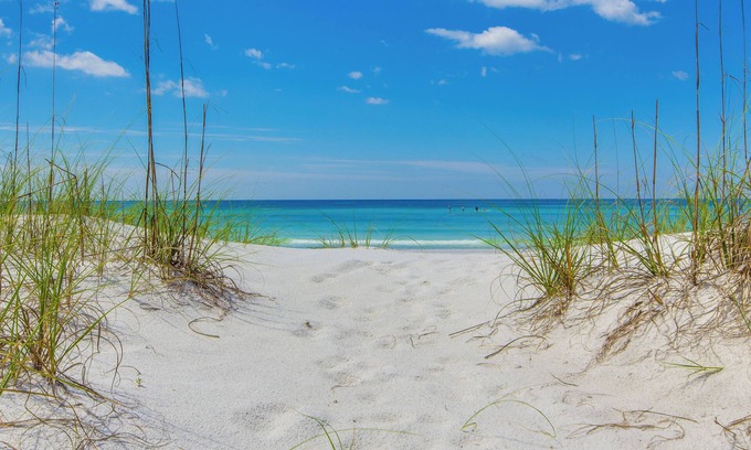 Miramar Beach Condo | Stunning Ground Floor 2br at Crescent - INCLUDES Beach Chair Service!