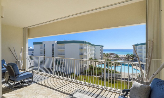 Seagrove Beach Condo | Stunning Gulf Front Condo in Seagrove Beach Florida. The Dunes of Seagrove 305C