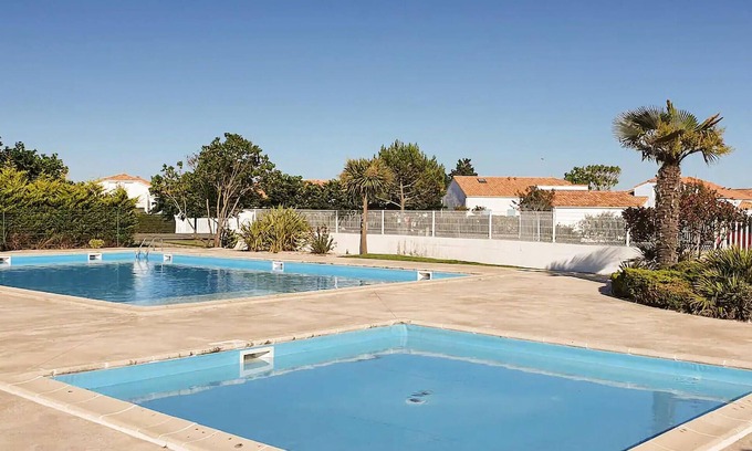 La Faute-sur-Mer House | Stunning home in La Faute sur mer
