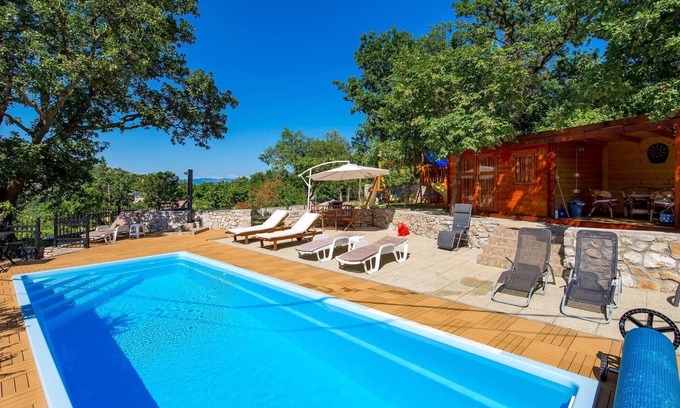 Golovik House | Stunning home in Moscenicka Draga