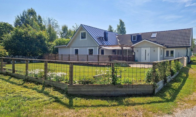 Asarum House | Stunning home in Asarum with WiFi