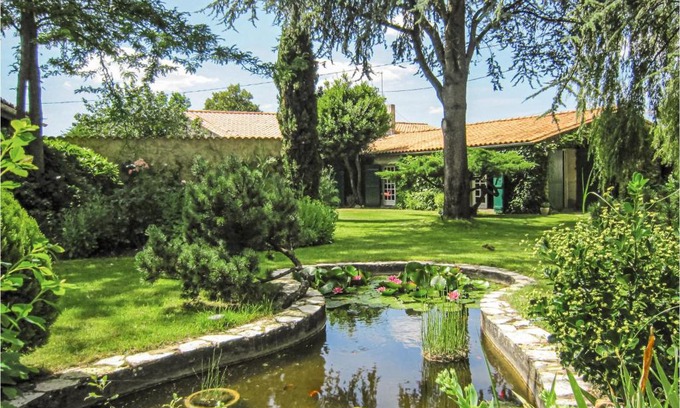 Cezac House | Stunning Home In Cézac