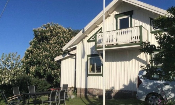 Hamburgsund House | Stunning home in Hamburgsund with 3 Bedrooms and WiFi