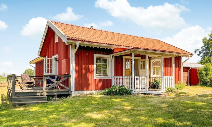 Kalmar House | Stunning home in Kalmar with kitchen