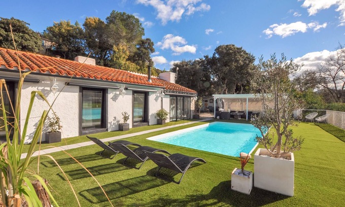 Les Cluses House | Stunning home in Les Cluses