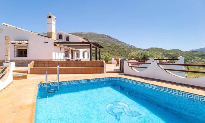 Periana House | Stunning home in Periana