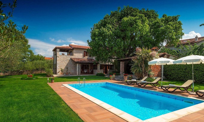 Rakovci House | Stunning home in Porec