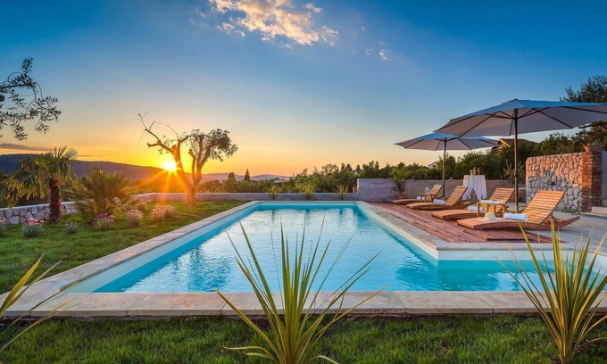 Bilice House | Stunning home in Sibenik with WiFi