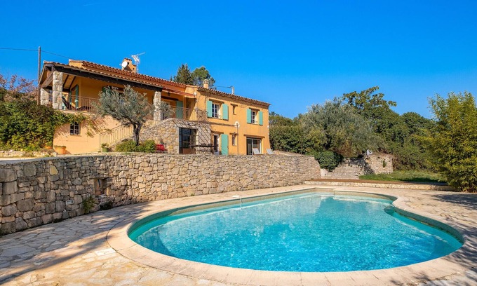 Tourrettes House | Stunning home in Tourrettes with WiFi