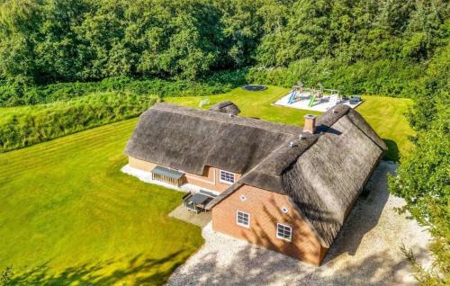 Husby House | Stunning Home In Ulfborg With Sauna