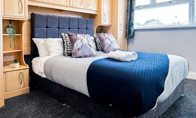 Patchway House | Stunning House Free Parking Games Garden WiFi X-BOX