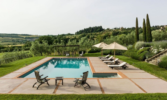 San Casciano dei Bagni Villa | Stunning private villa with private pool, WIFI, A/C, hot tub, TV, patio, panoramic view, parking
