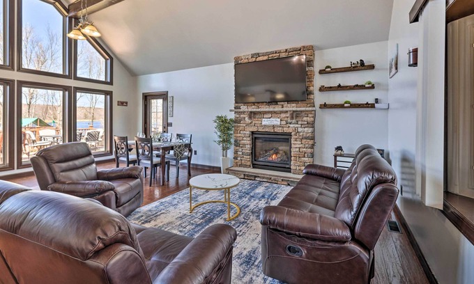 Albrightsville House | Stunning Lakefront House w/ Spacious Yard!