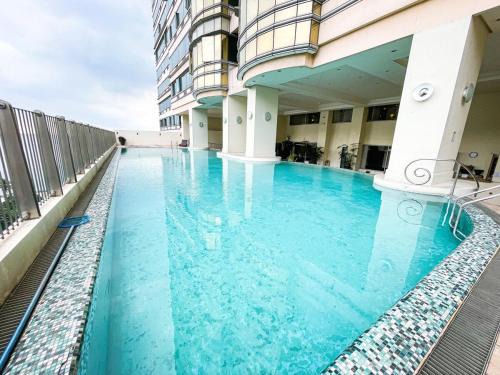 Ermita Apartment | Stunning & Luxury 4BR in Manila Bay White Beach