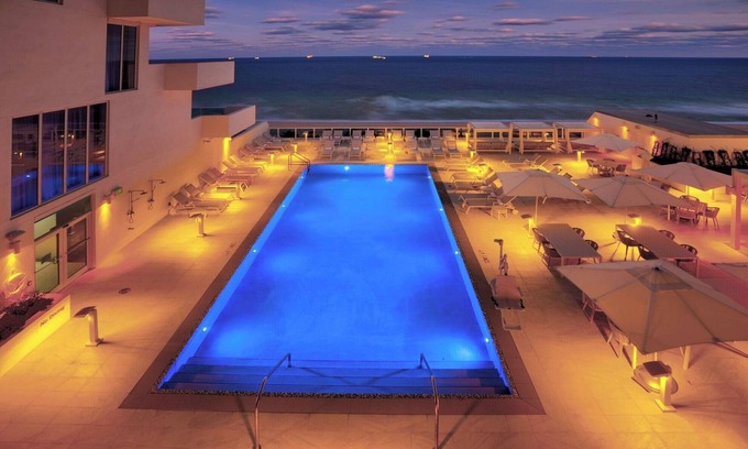 Central Beach House | Stunning Marina Views, Private Balcony, inviting Pool, steps from Riverwalk