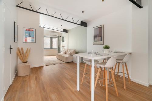 Quartier des Grandes-Carrieres Apartment | Stunning new apartments in Paris