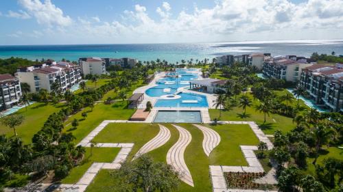 Puerto Juarez Apartment | Stunning Ocean Front By Condo Boutique
