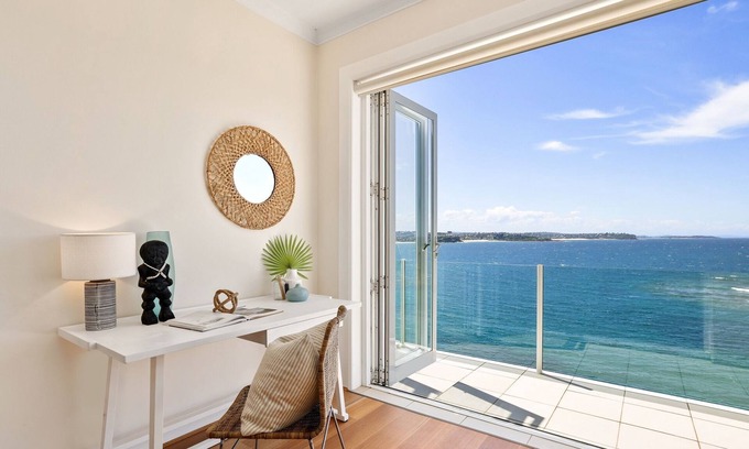 Manly Apartment | Stunning Ocean Front Manly, Shelly Beach