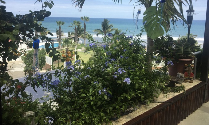 Parroquia Tarqui Condo | Stunning ocean views from beautiful patio, walk to beach.