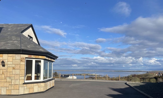 Killybegs House | Stunning ocean views.