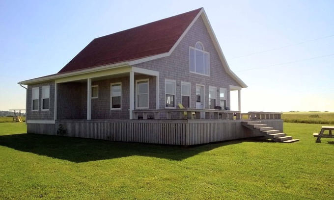 Sea View Cottage | Stunning ocean vistas - dramatic coastline, fantastic beach.