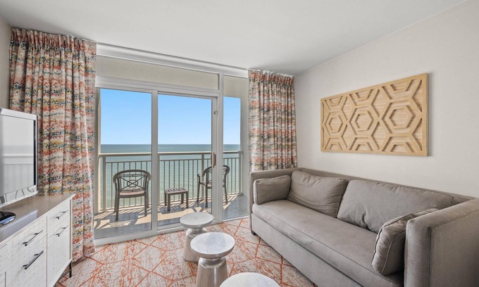 Myrtle Beach Condo | Stunning Oceanfront Condo - Pools, Hot Tubs, Lazy River!