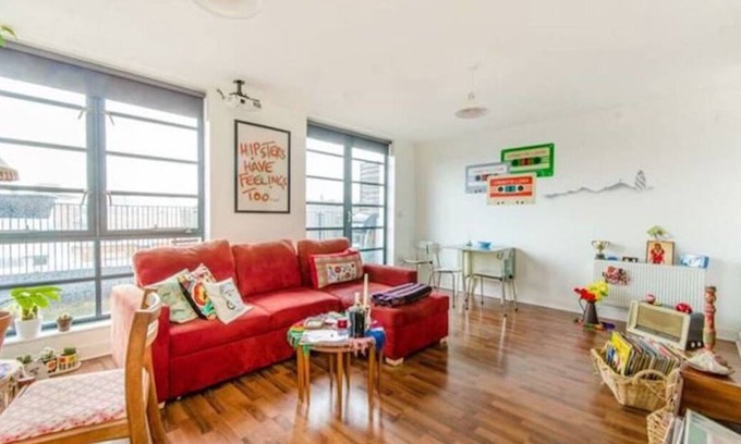 Hoxton Apartment | Stunning Penthouse Flat Regents Canal Hoxton