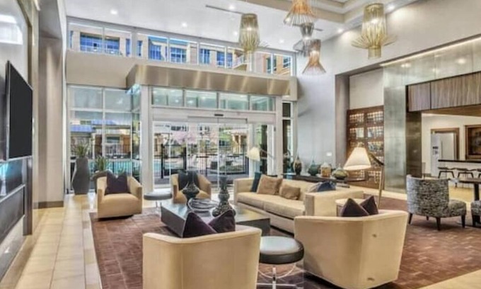 North Dallas Apartment | Stunning Preston Hollow Apartment. WiFi, Pool, Gym. Free Parking. Pet Friendly!